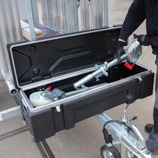 euroscaffold-steigeraanhanger-afsluitbaar-305-rols (8)